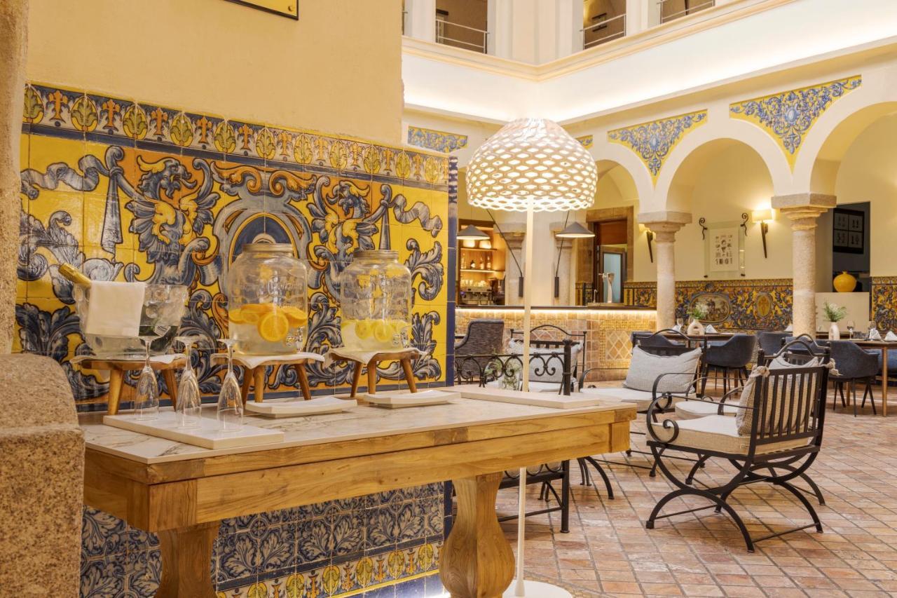 Hotel Ilunion Merida Palace Экстерьер фото Restaurant